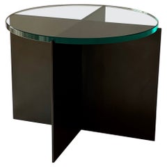 Table d'appoint contemporaine minimaliste en verre et acier noirci par Scott Gordon