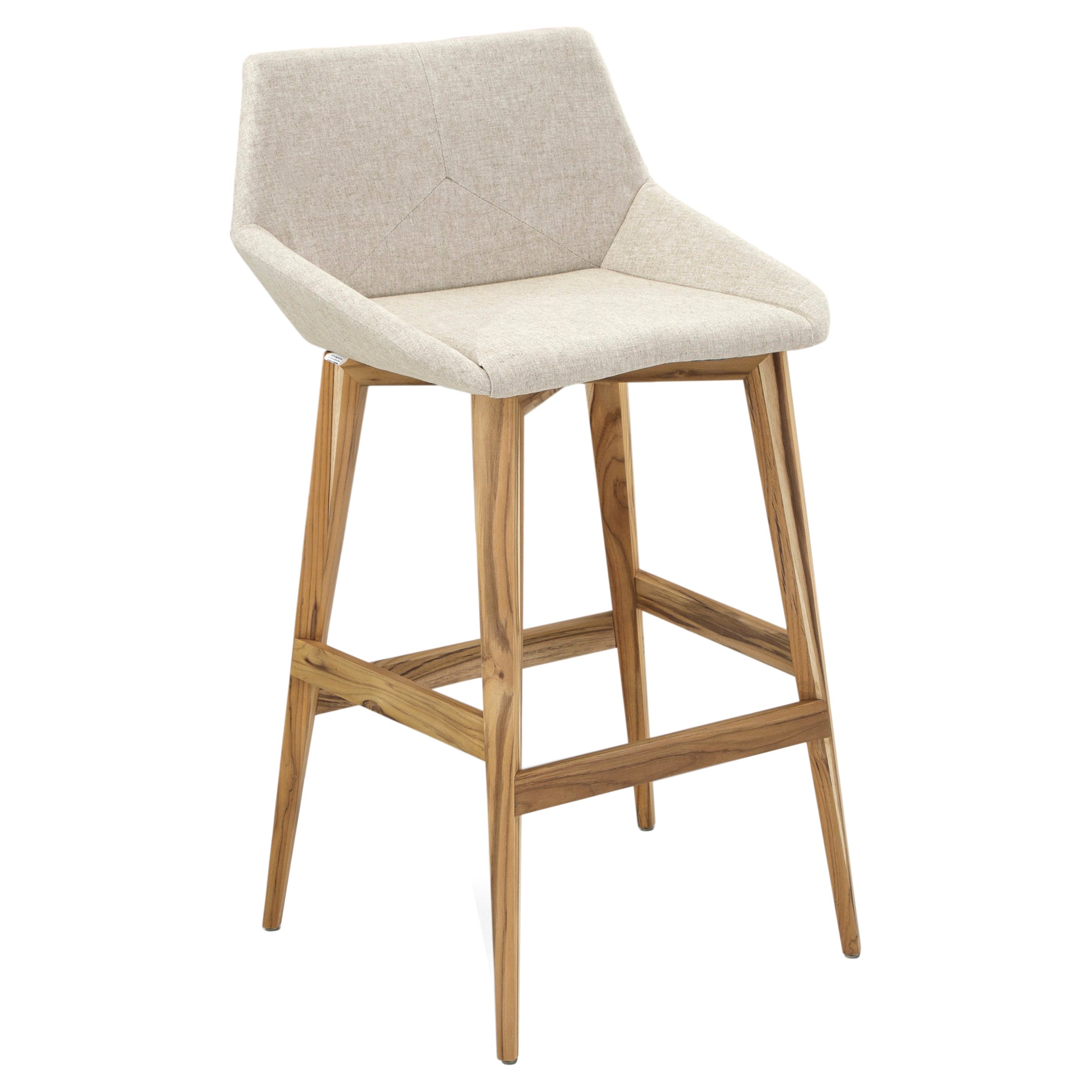 Tabouret de comptoir géométrique Cubi à base en bois de teck et assise en tissu beige