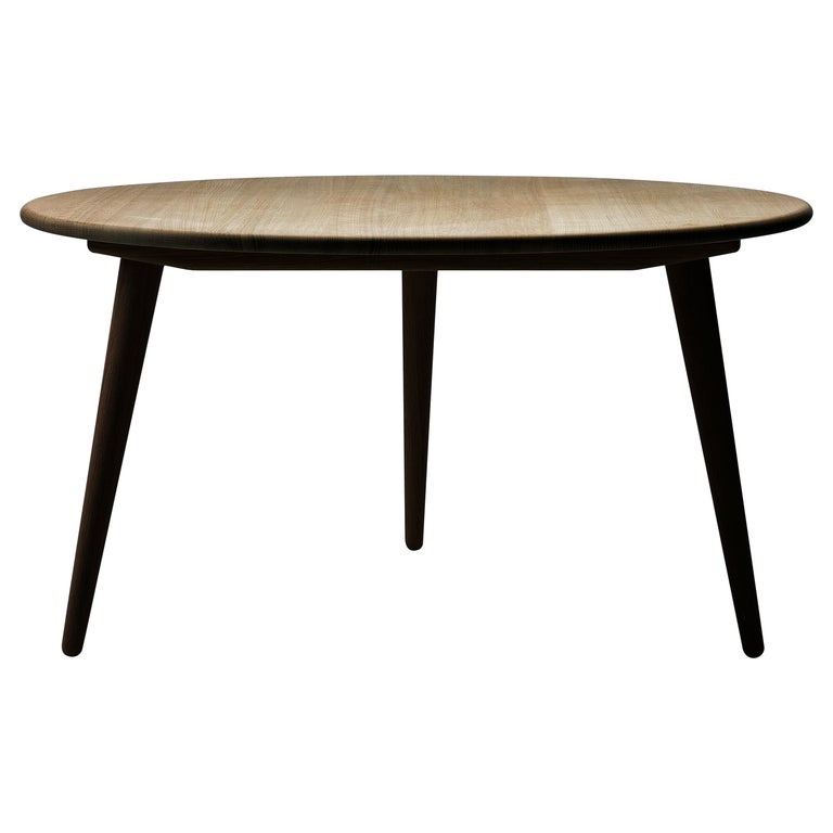 CH008 Small Coffee Table in Walnut Lacquer by Hans J. Wegner For Sale