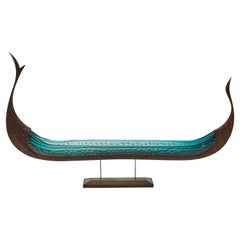  ' Konge ', une sculpture unique en verre de jade et chêne par Backhaus & Brown and Egeværk