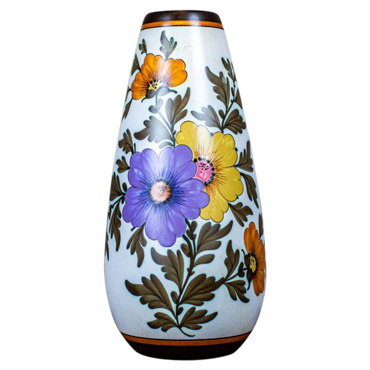 Vase en céramique du début du XXe siècle à motifs floraux