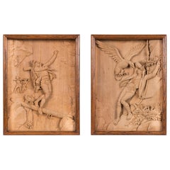 Paire de boîtes d'ombres en bois de citronnier sculpté en relief du 19ème siècle