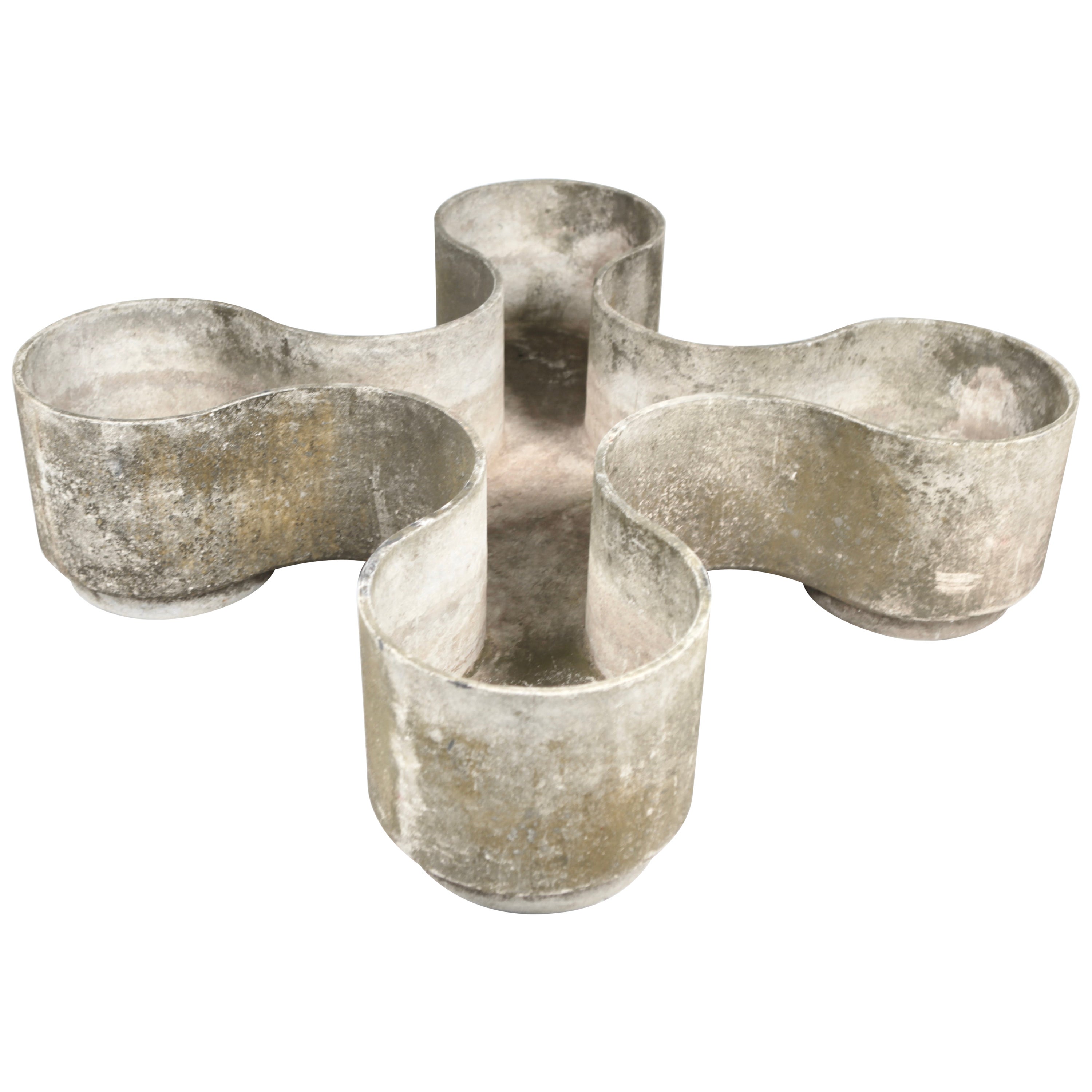 Seltenes und großes Shamrock-Pflanzgefäß in Beton in Shamrockform von Willy Guhl, 1960er Jahre im Angebot