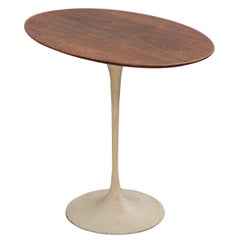 Table d'appoint tulipe ovale Saarinen