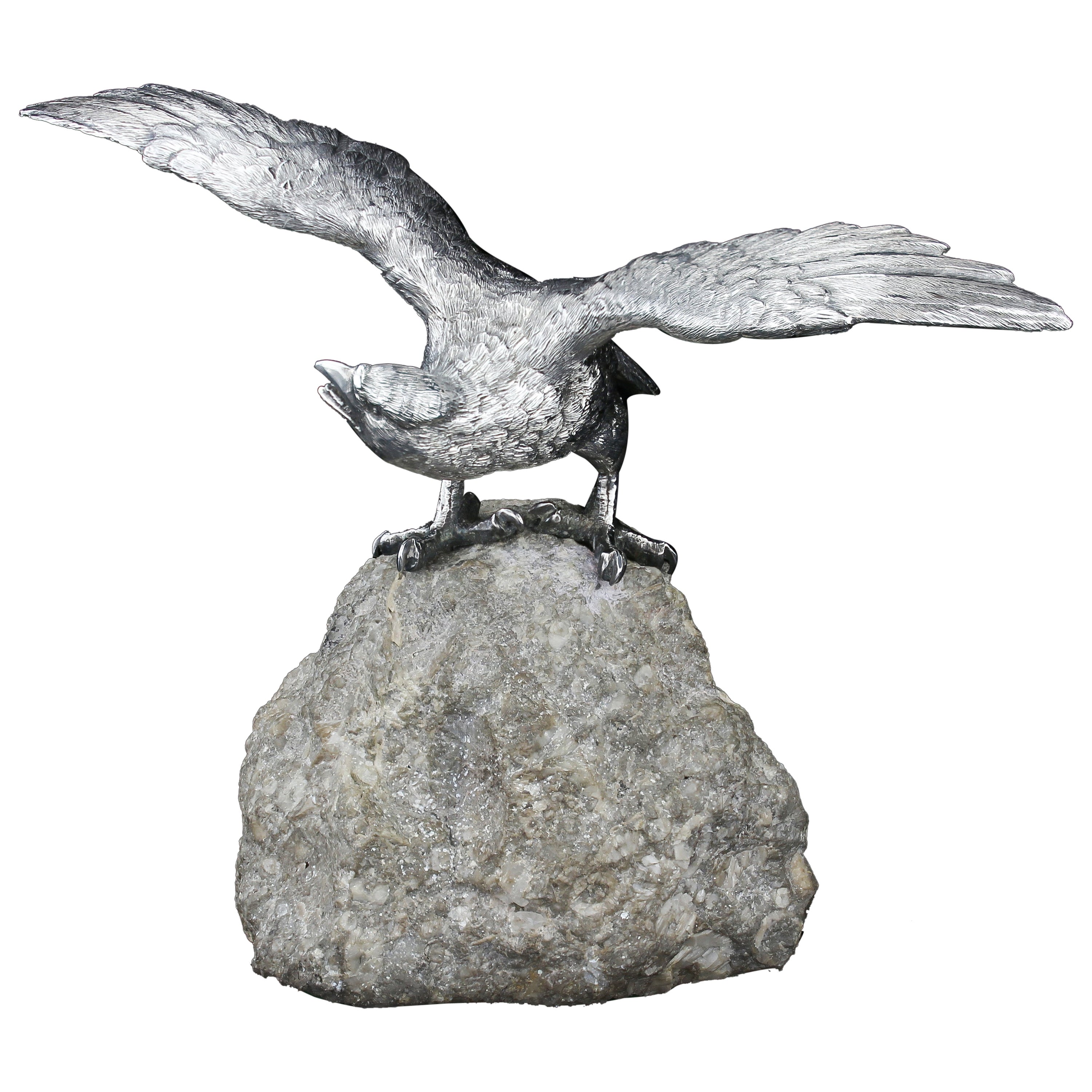 Figurine d'aigle en argent sterling sur un rocher de roche rocheuse, fabriquée à Londres, 1981