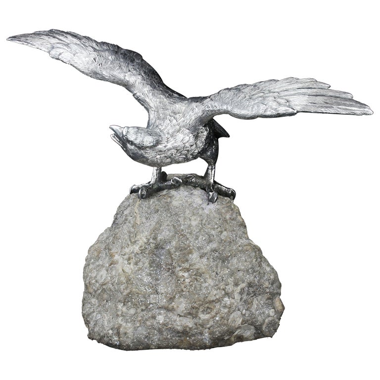 Sterling Silver Eagle Figurine on a Boulder Rock, Made in London, 1981 For Sale