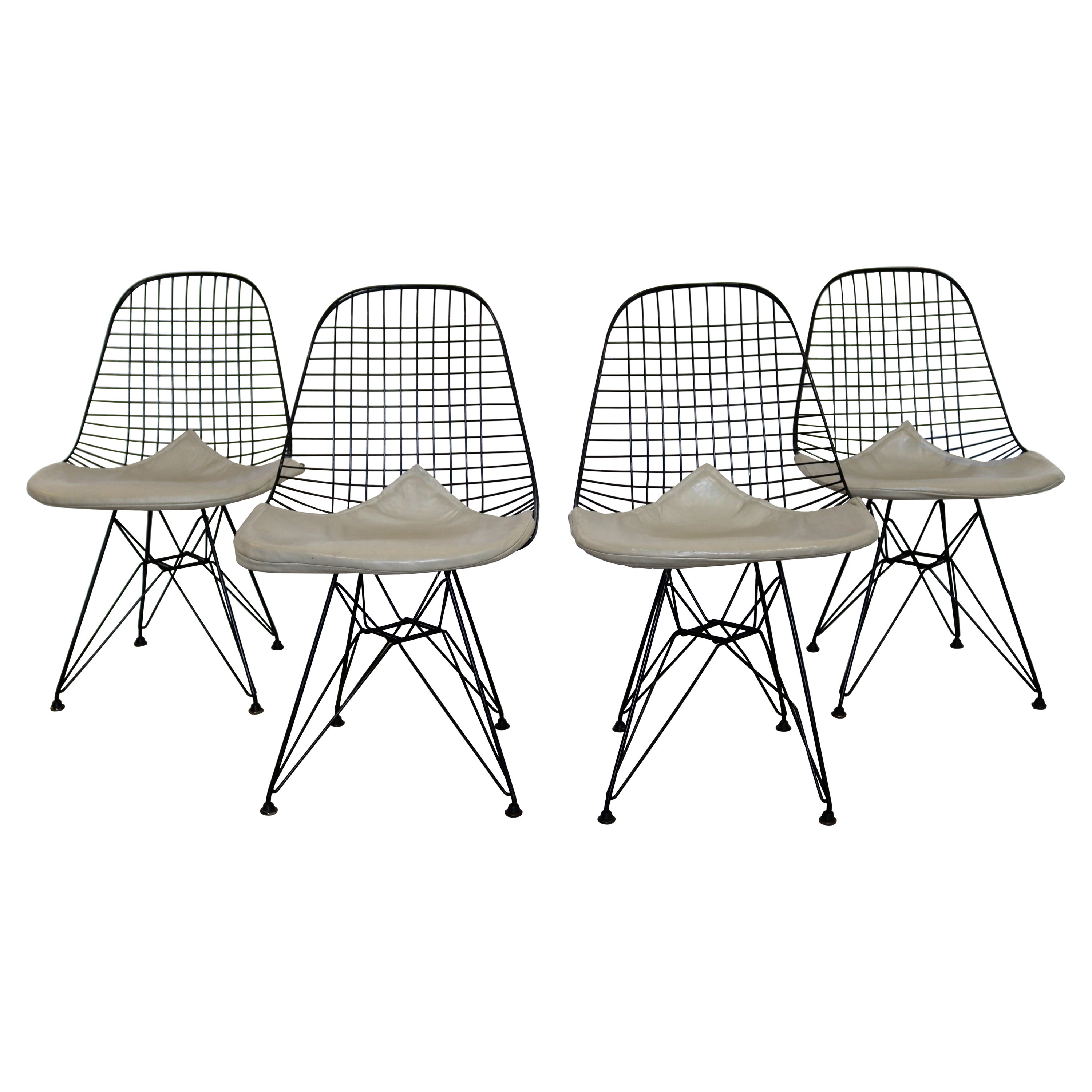 Mid-Century Modern Set 4 Eames Black Wire Bikini Side Chairs Eiffel Tower Bases