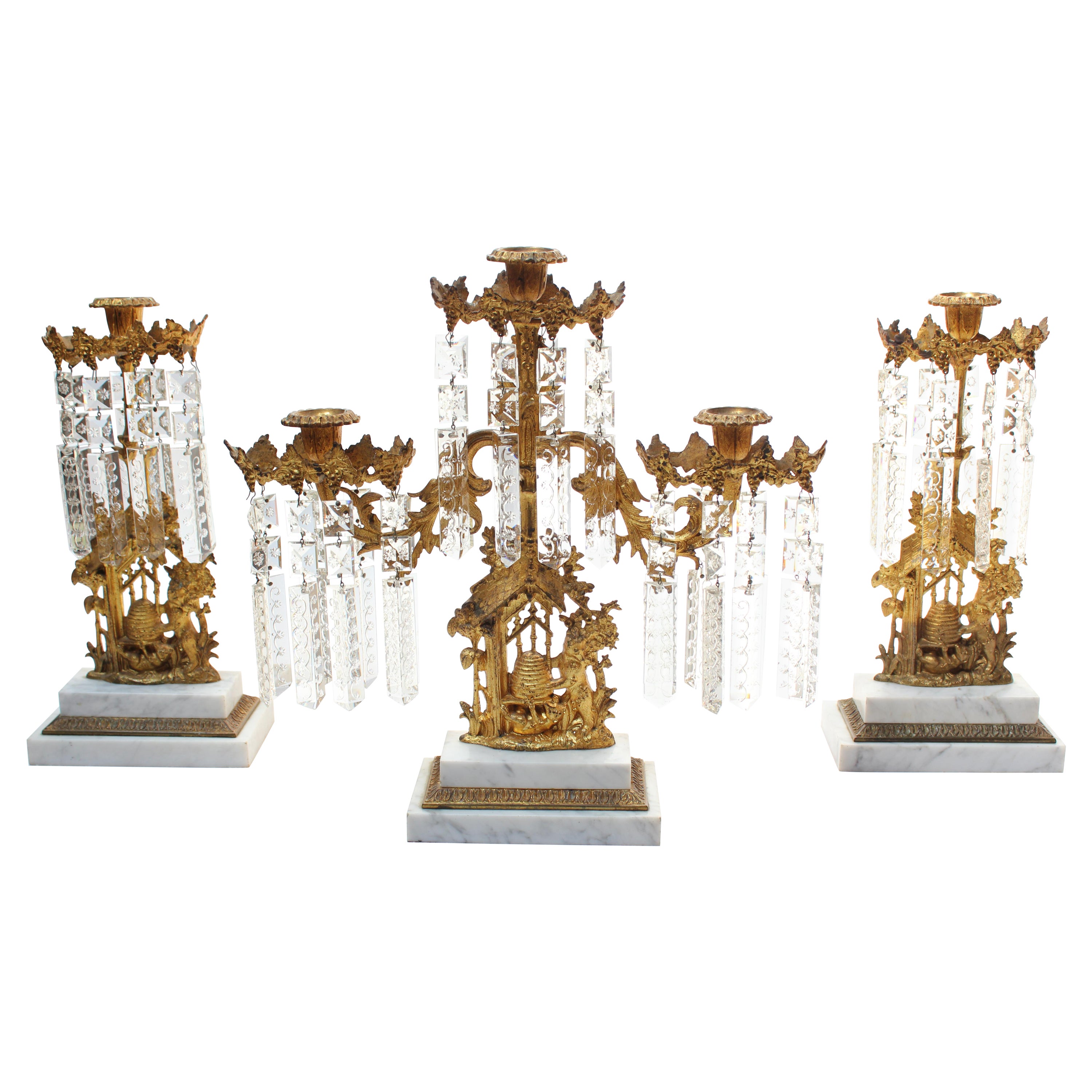 Set französischer Girandole-Kandelaber aus vergoldetem Metall und Kristall mit Bär-Motiv 