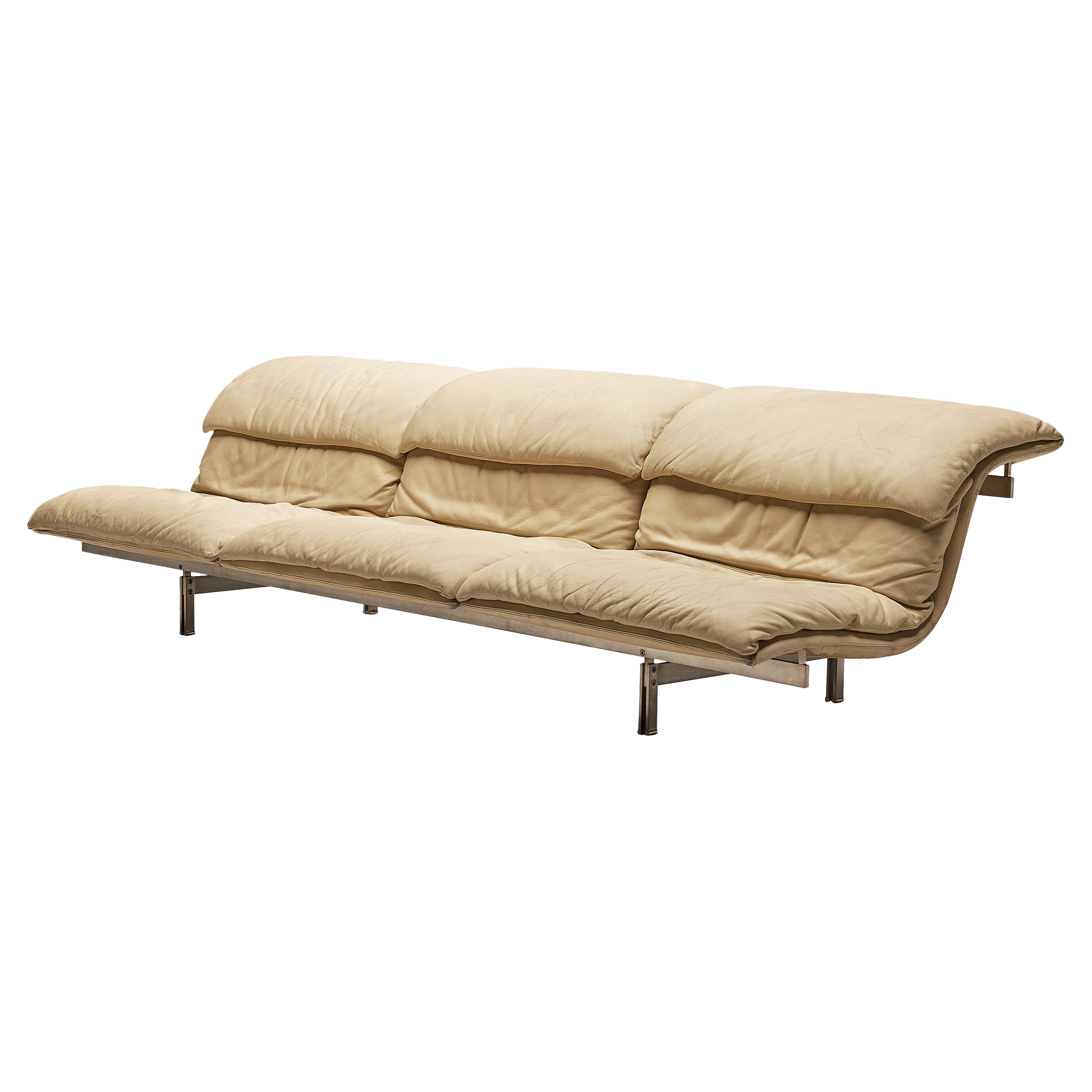 Giovanni Offredi for Saporit 'Wave' Sofa in Beige Leather For Sale