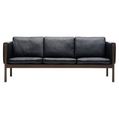 CH163 Sofa in Walnut Oil Frame with Sif 98 Leather Upholstery by Hans J. Wegner