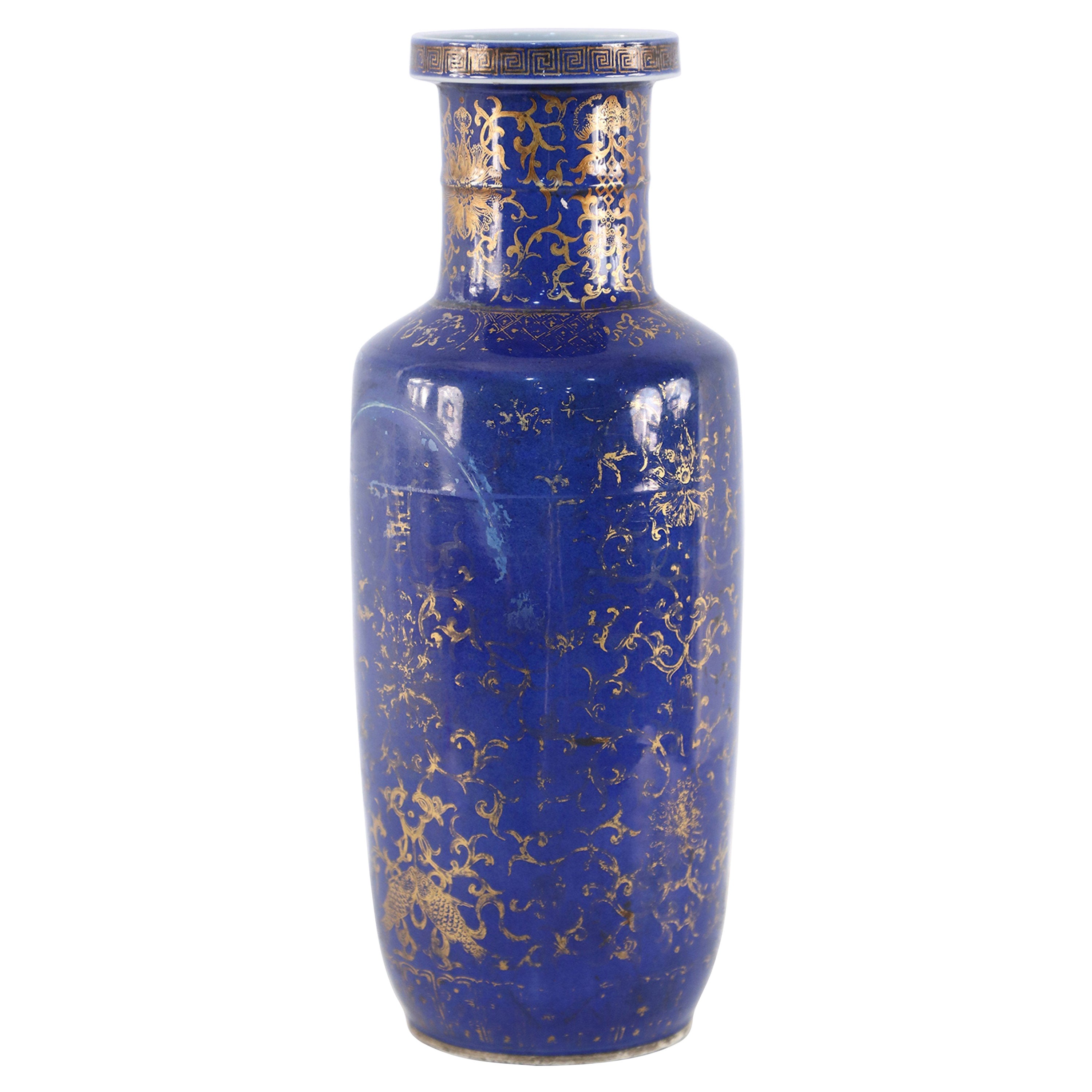 Vase chinois en porcelaine bleu cobalt et or en vente