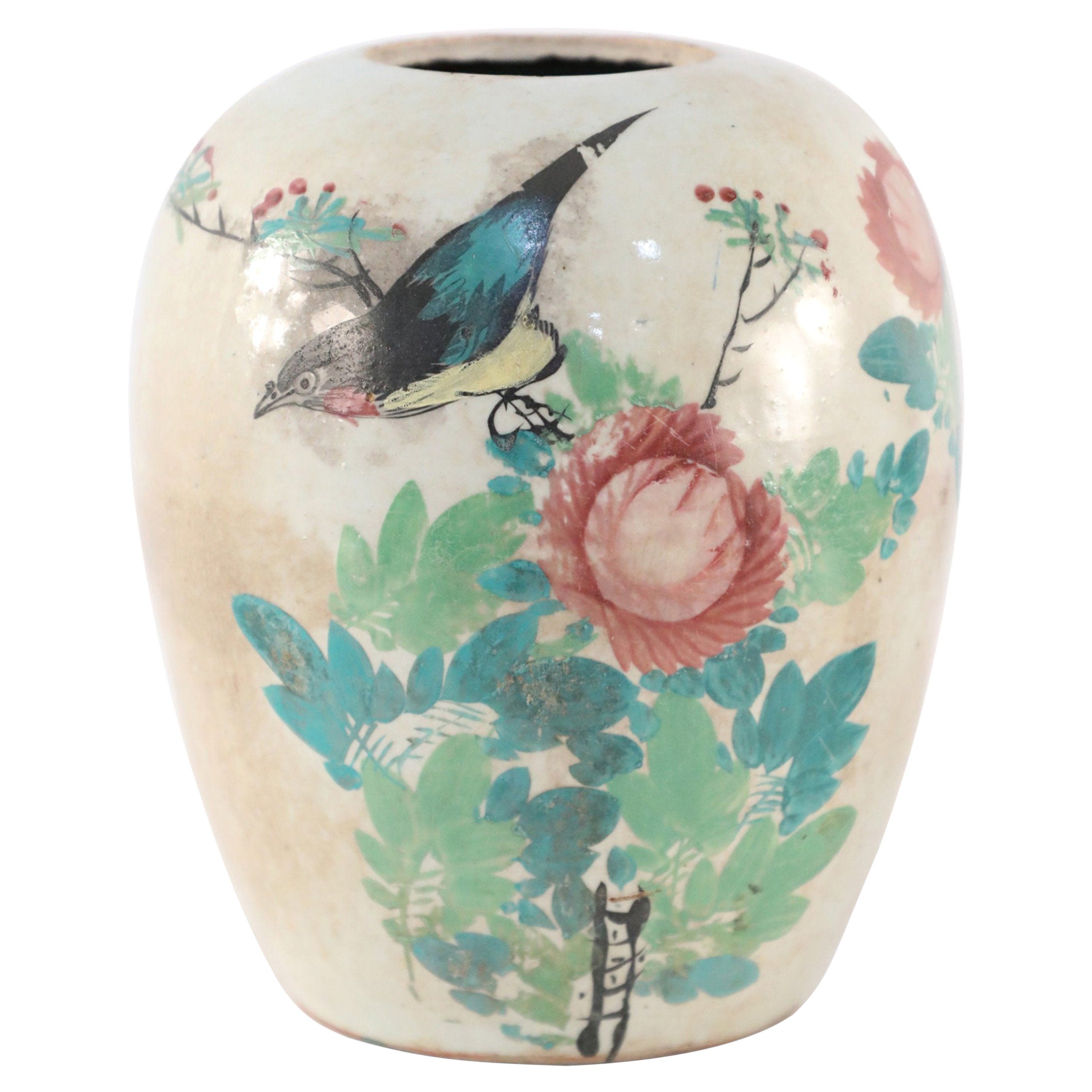 Vase chinois en porcelaine arrondie à motifs botaniques beige et vert en vente