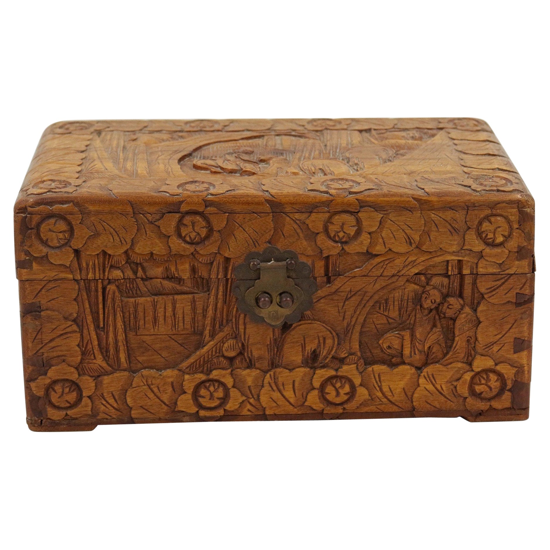 Mid-Century Chinese Wooden Scenic Design Carved Hinge Top Box For Sale