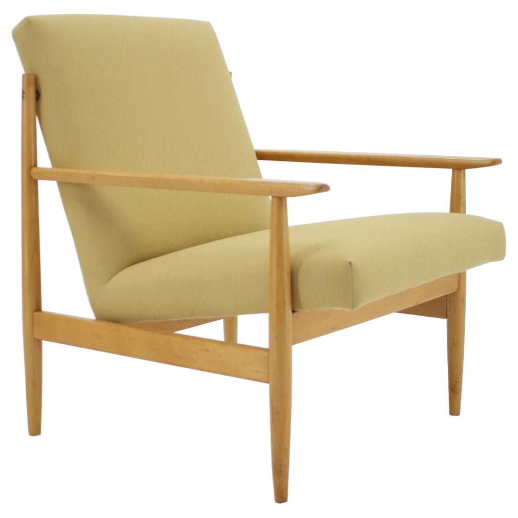 Fauteuil en hêtre des années 1960, Tchécoslovaquie 