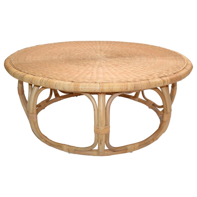 Organic Modern Round Handwoven Rattan / Wicker Coffee or Cocktail Table 1990 For Sale at 1stDibs