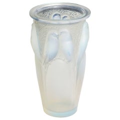 Opalisierende Vase aus Lalique