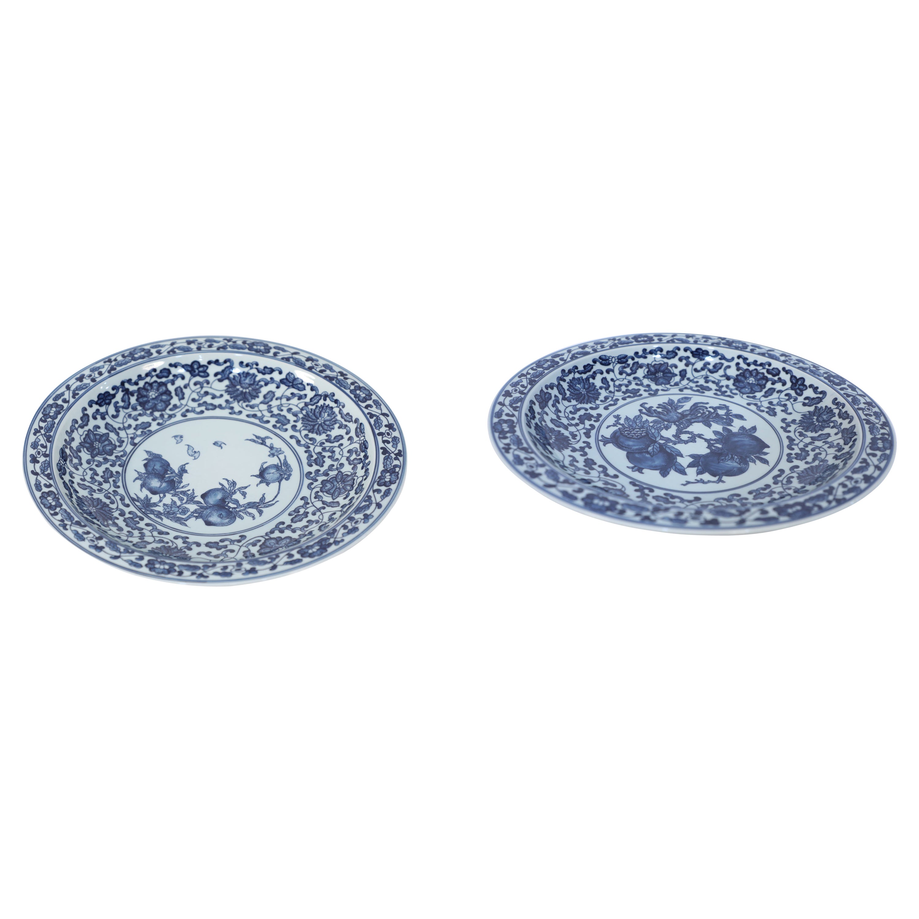 Pair of Chinese White and Blue Peaches Decorative Plates For Sale