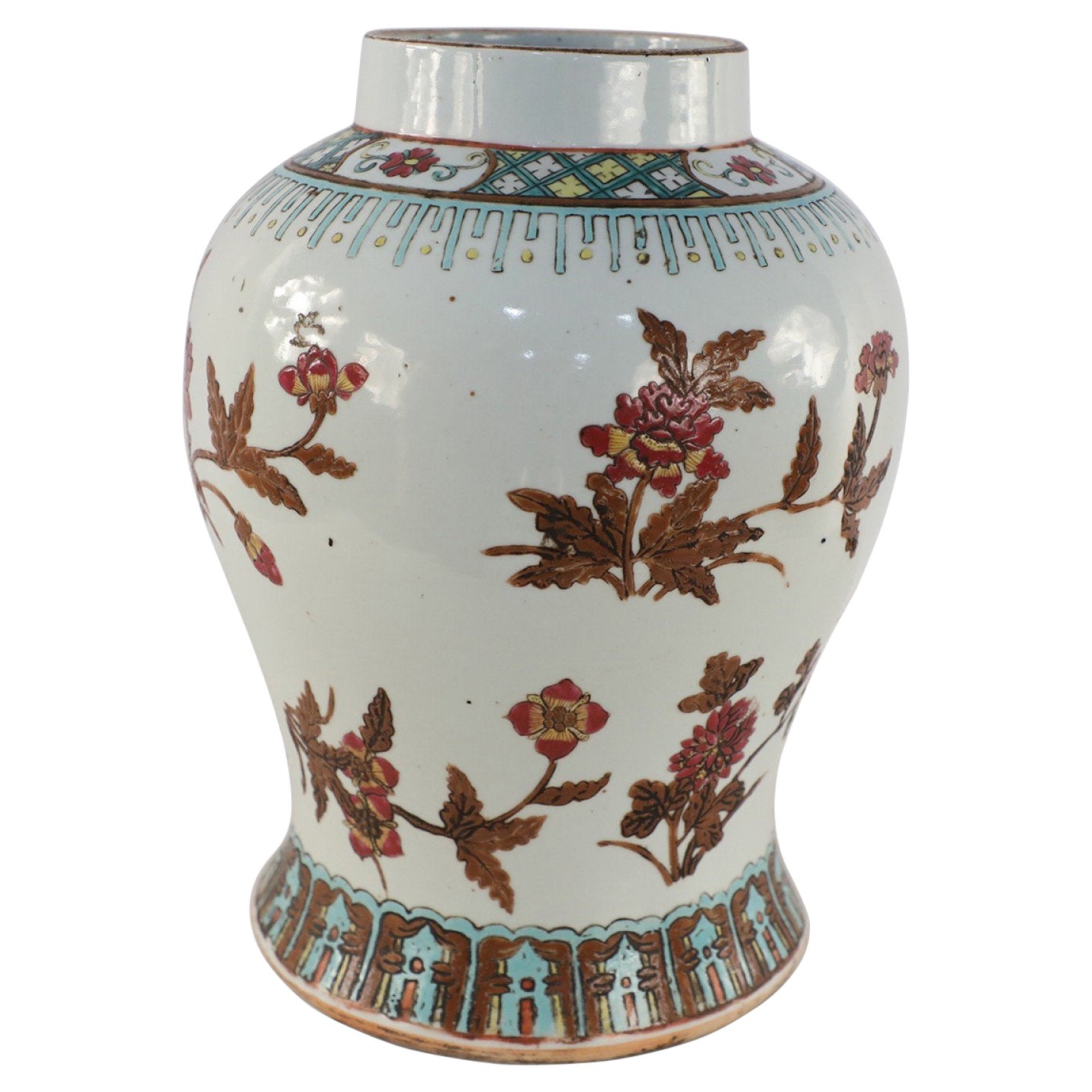 Vase chinois en porcelaine à motifs floraux blancs et caoutchouc