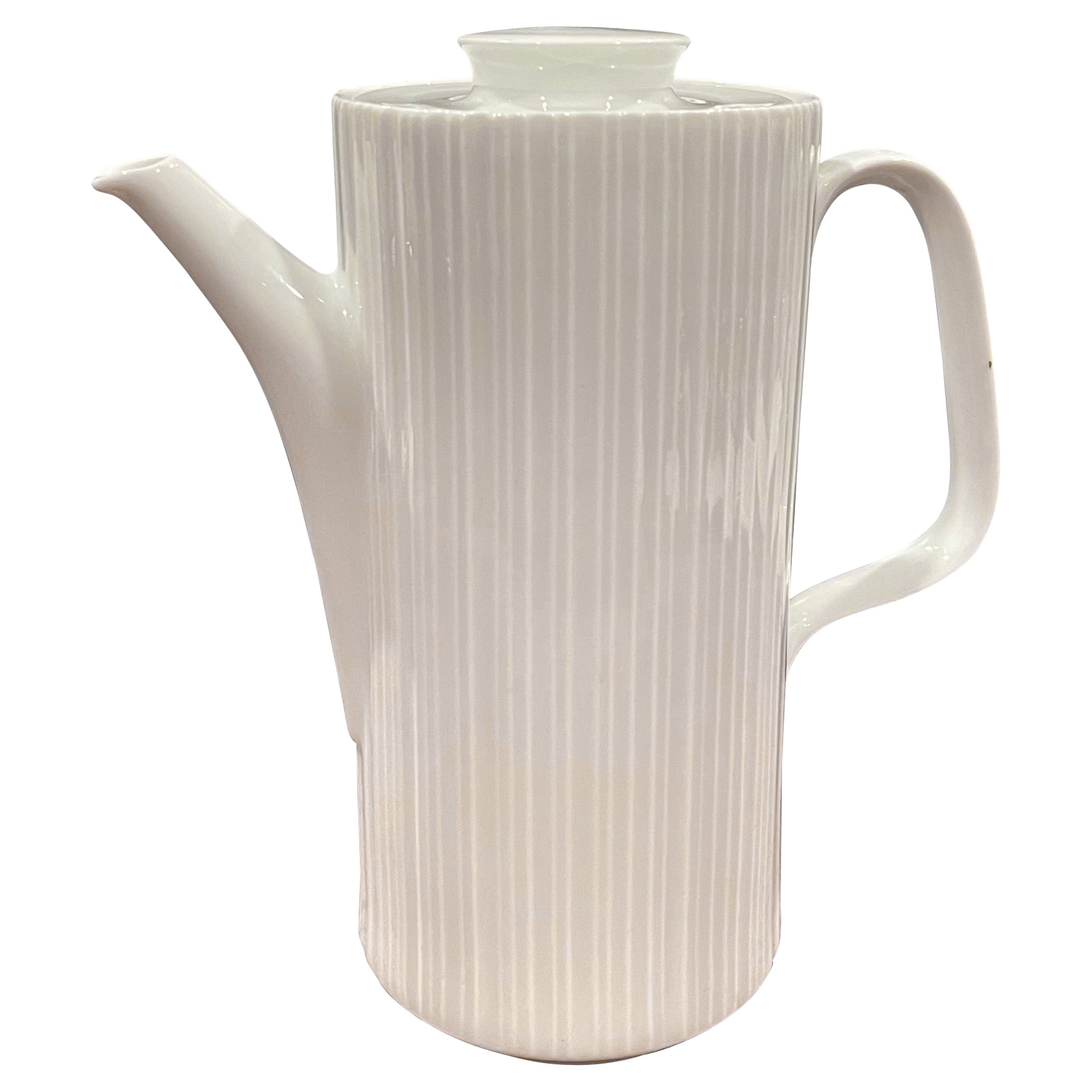 "Studio Line" White Porcelain Tea Pot by Tapio Wirkkala for Rosenthal For Sale