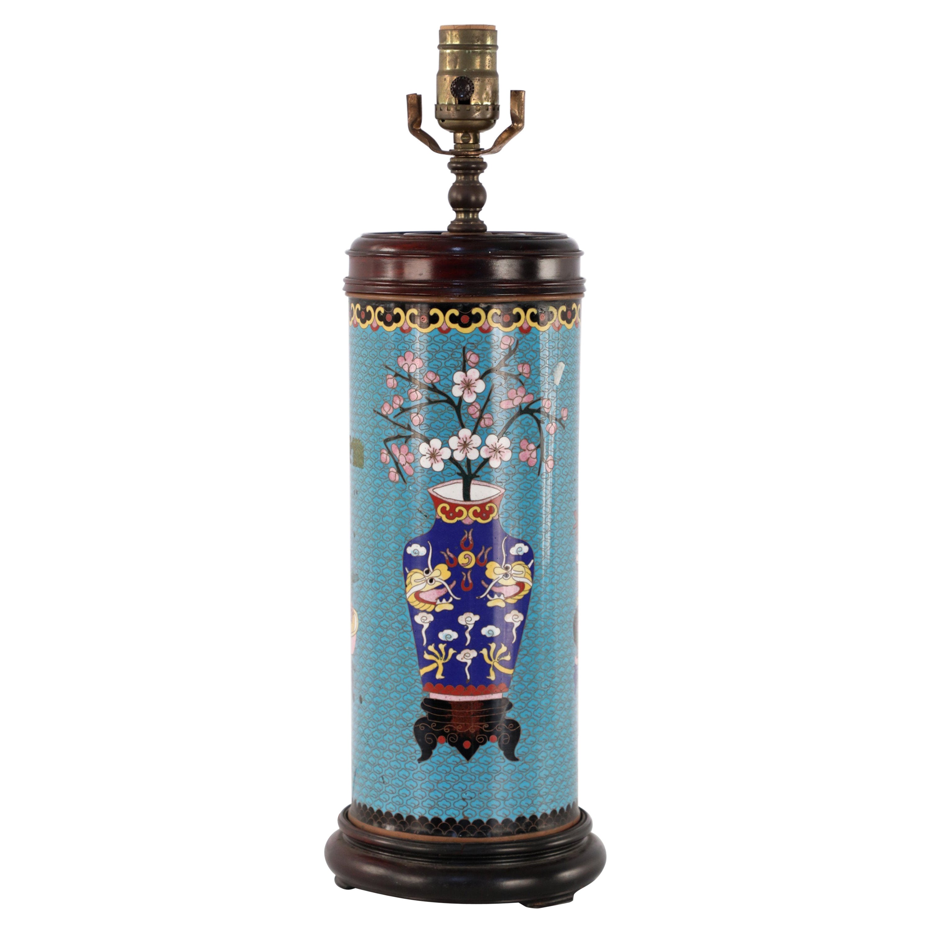 Lampe de bureau chinoise en cloisonné à motifs cylindriques sarcelle en vente