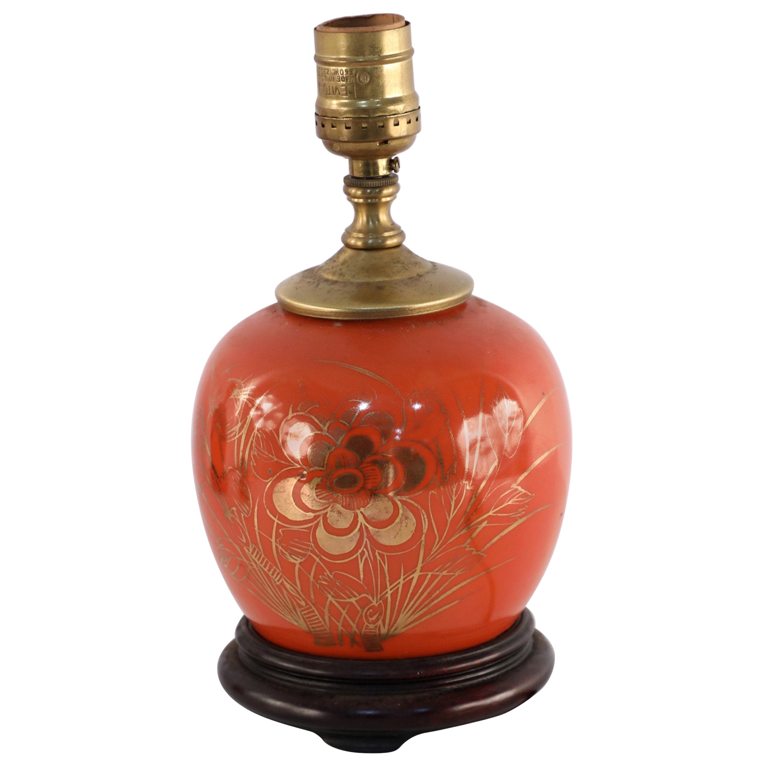 Lampe de bureau chinoise ancienne en porcelaine à motifs de bouquets orange et or