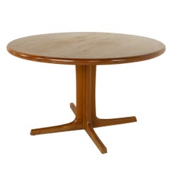 D-Scan Mid Century Teak Round Dining Table, 2 Leaves