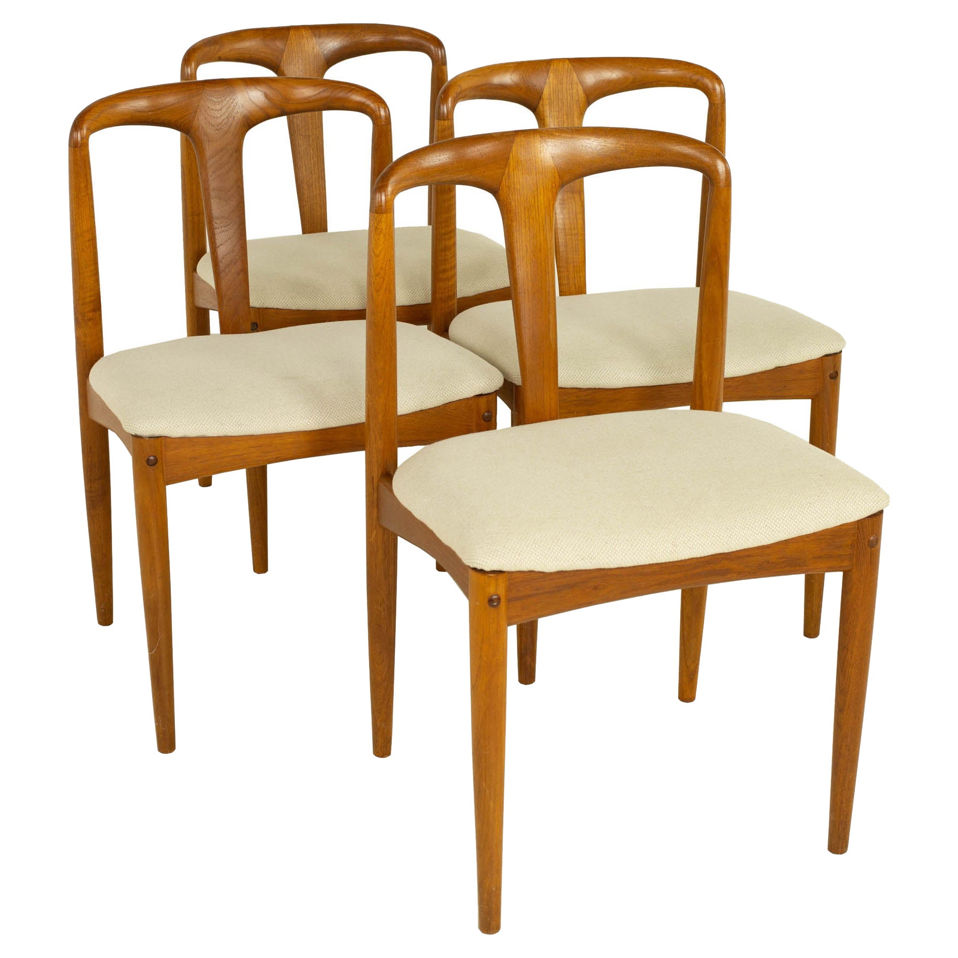Johannes Andersen Juliane Style D-Scan Mid Century Teak Dining Chairs, Set of 4