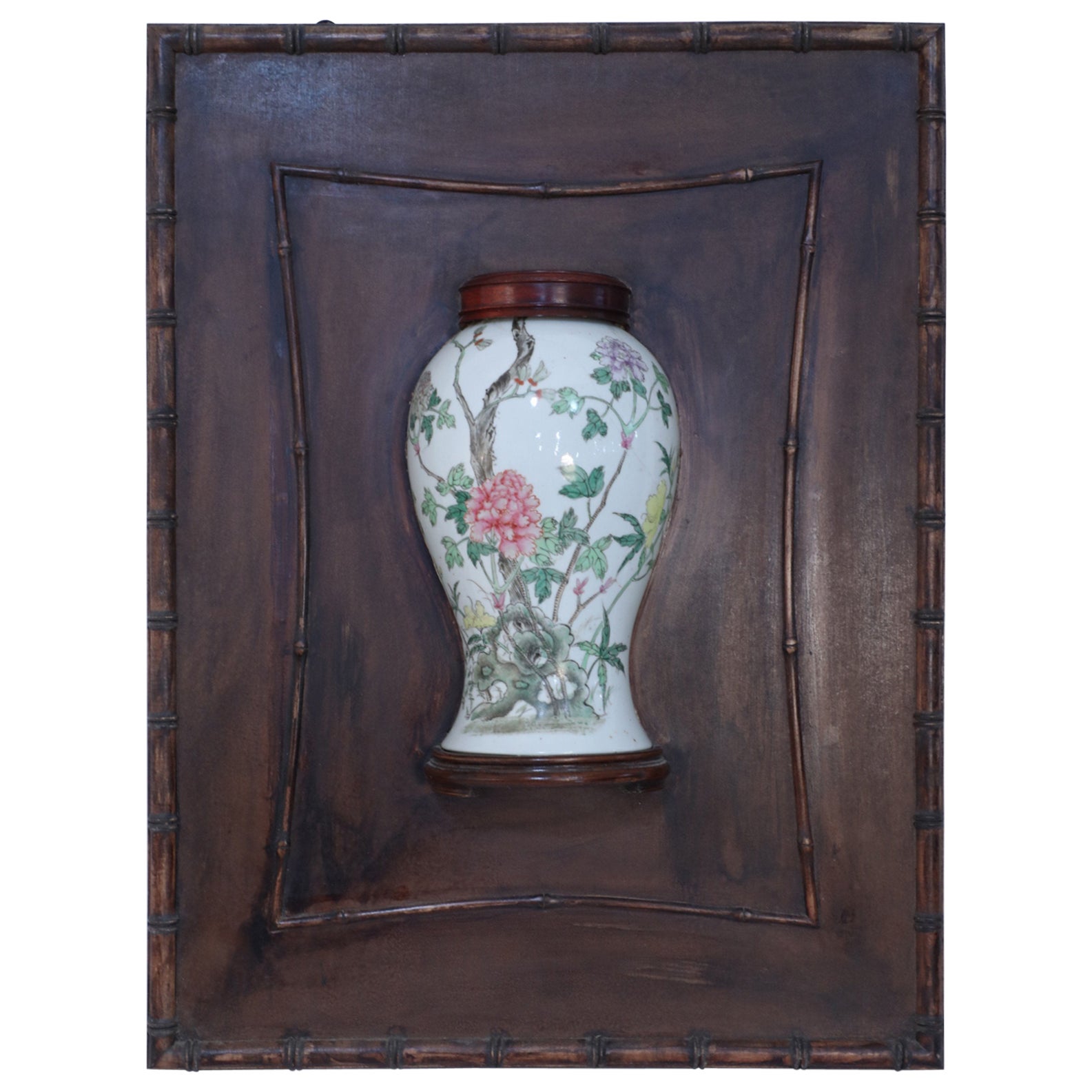 Chinese Porcelain Famille Rose Vase and Wood Wall Plaque For Sale
