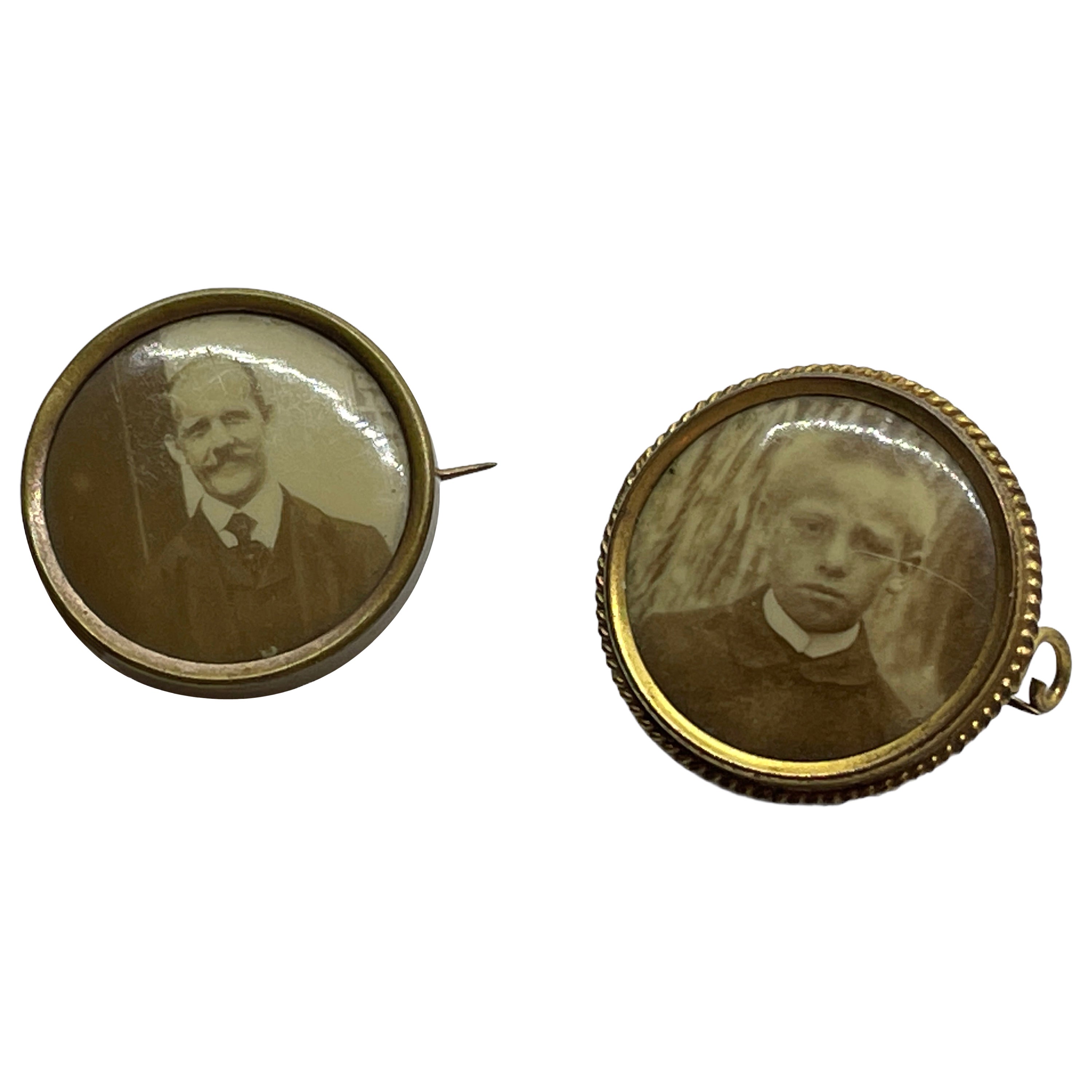 Two Antique German Art Nouveau Jewelry Memory Pin Brooch Ormolu, 1900s For Sale