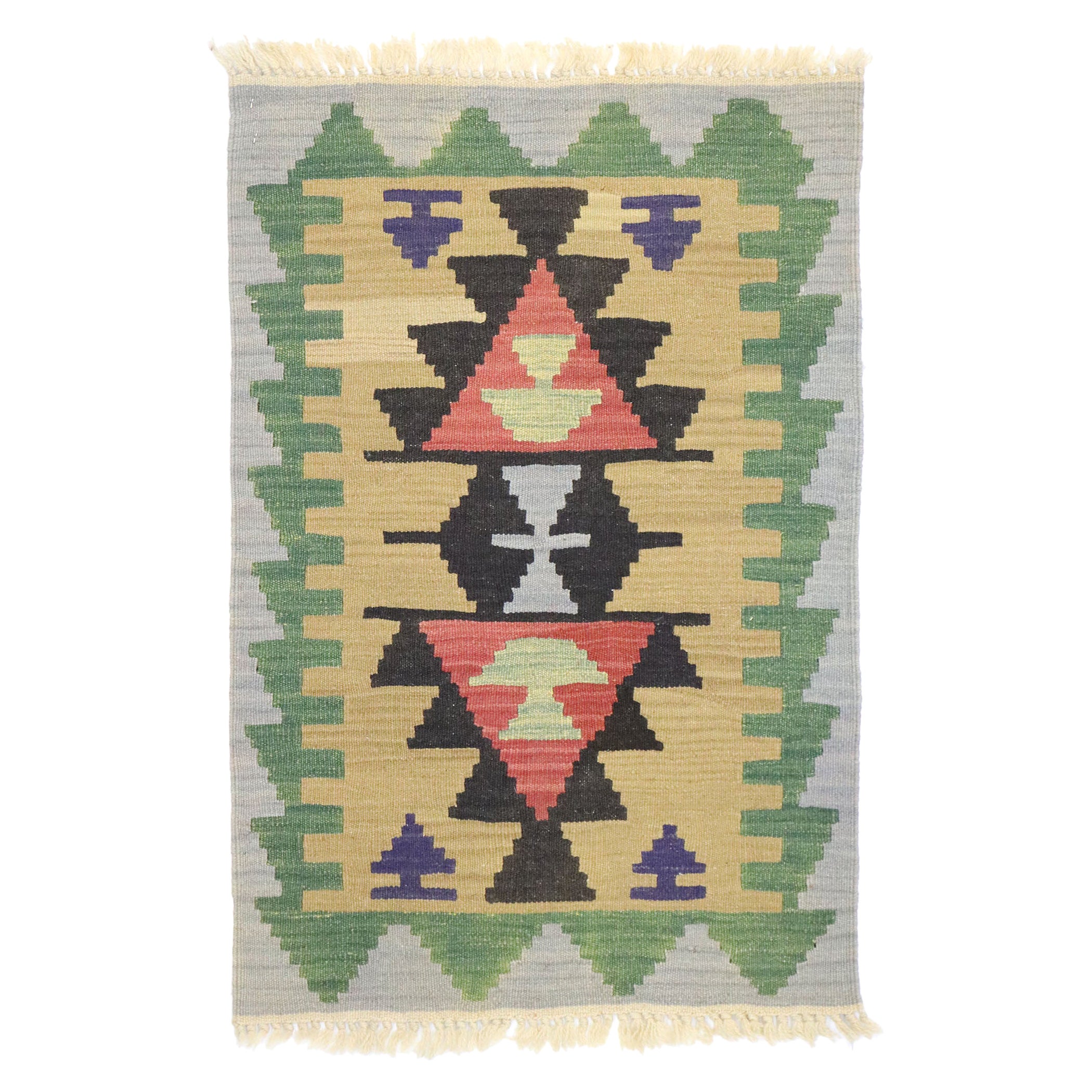 Tapis Kilim persan vintage Shiraz, le sud-ouest de la Bohème rencontre le désert moderne