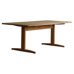 Table de salle à manger danoise du milieu du siècle "Shaker" en chêne massif, par Brge Mogensen, années 1960