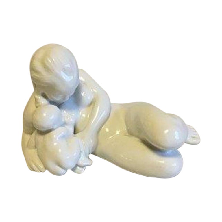 Bing & Grondahl Blanc De Chine Figurine of Woman with Child No 4029 For Sale