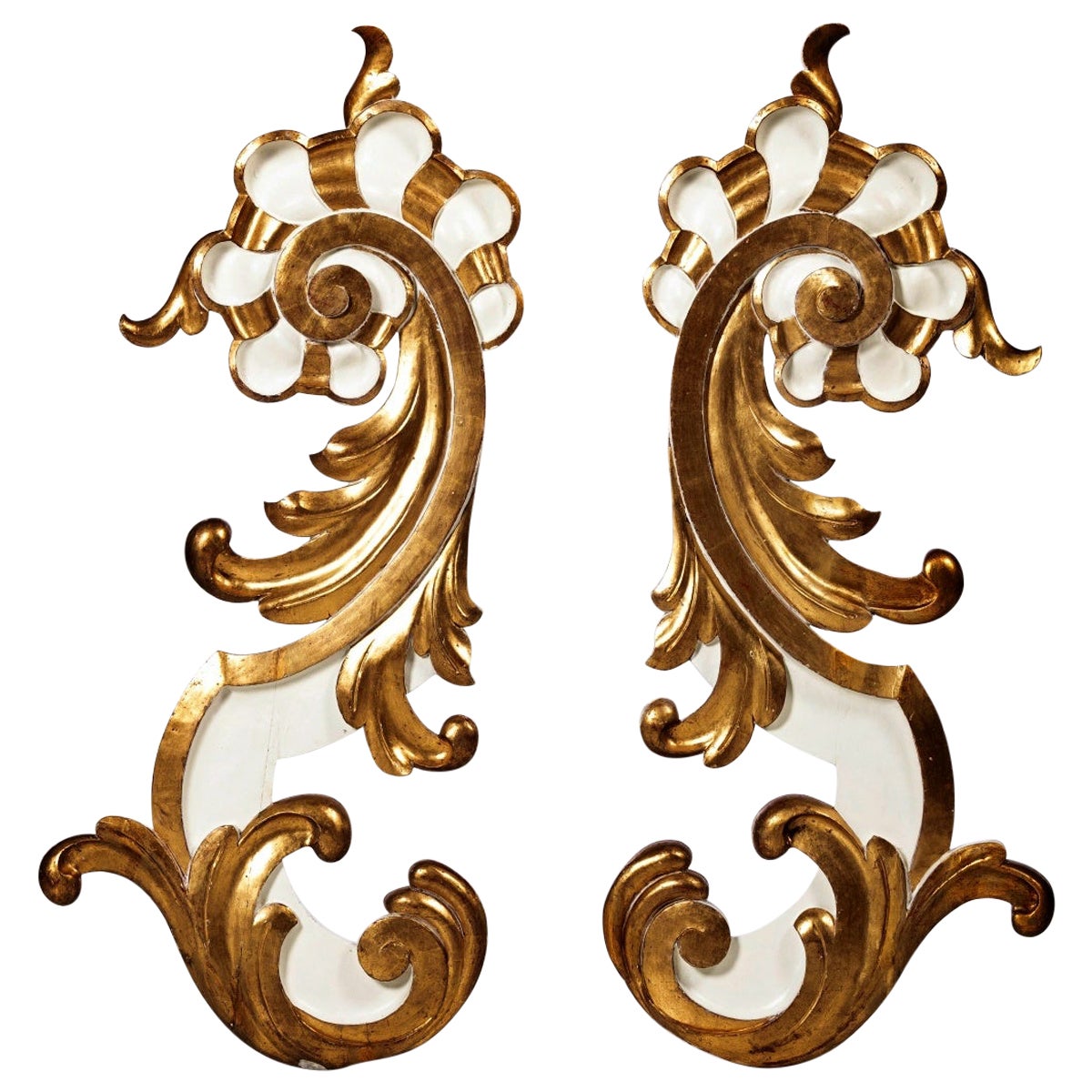Pair of French Wood Carving Elements of the 18th Century For Sale