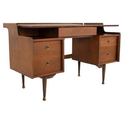 1970s Desks - 203 For Sale at 1stDibs | 1970 desk, 70s style desk, 1970 ...