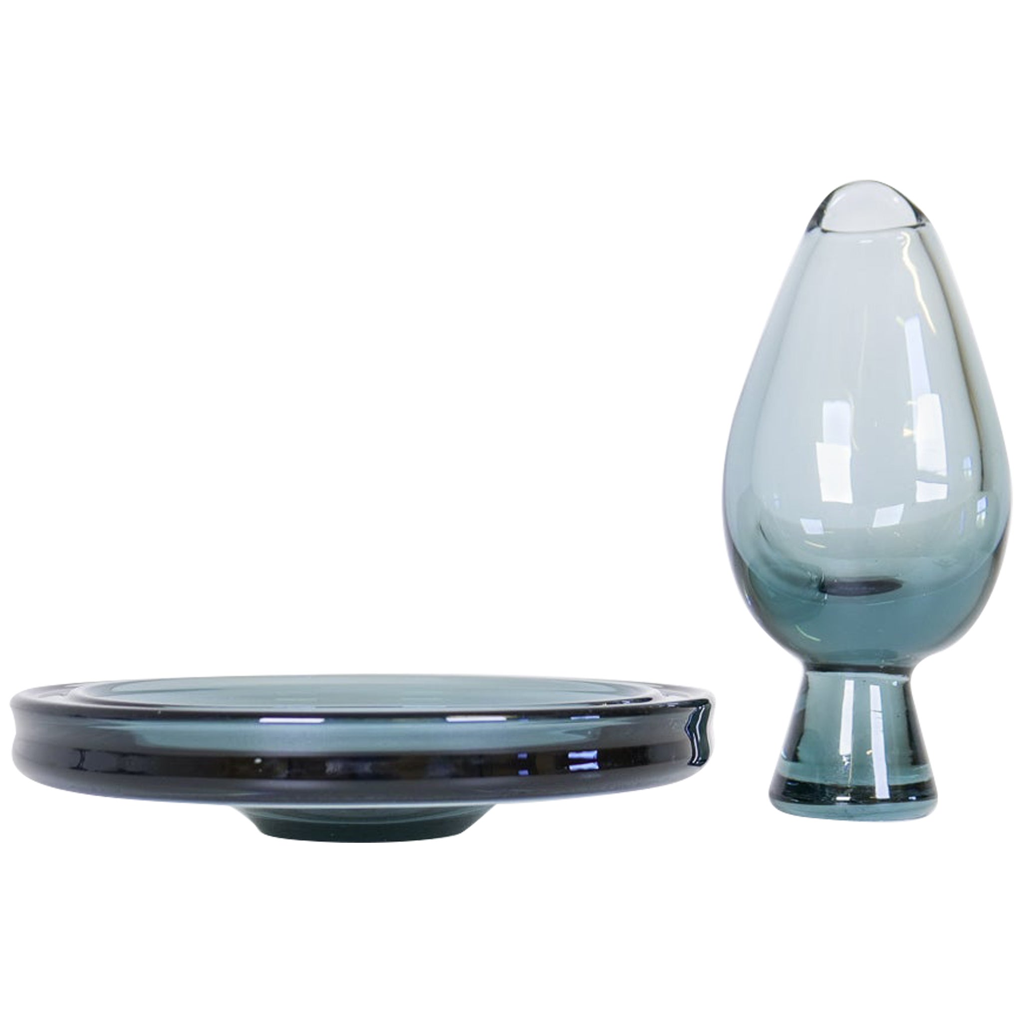 Midcentury Set of 2 Art Glass Vessels by Vicke Lindstrand for Kosta Sweden