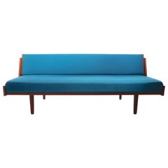 Danish Mid-Century Modern Daybed Sofa by Hans Wegner for Getma