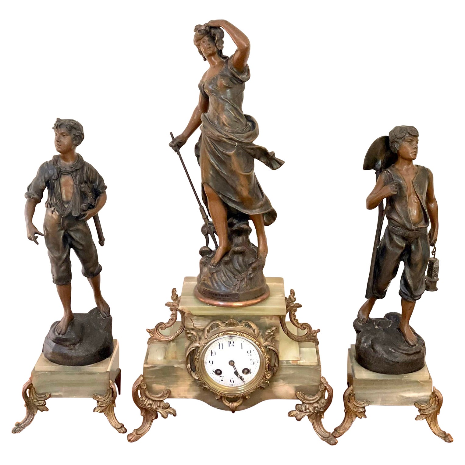 Antike französische dreiteilige Uhrengarnitur aus Zinn und Onyx aus dem 19. Jahrhundert im Angebot