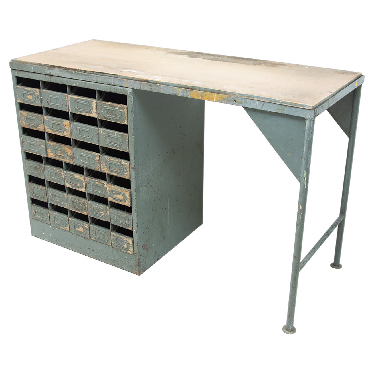 Industrieller Schreibtisch aus Eisen aus den 1950er Jahren, Tschechoslowakei im Angebot