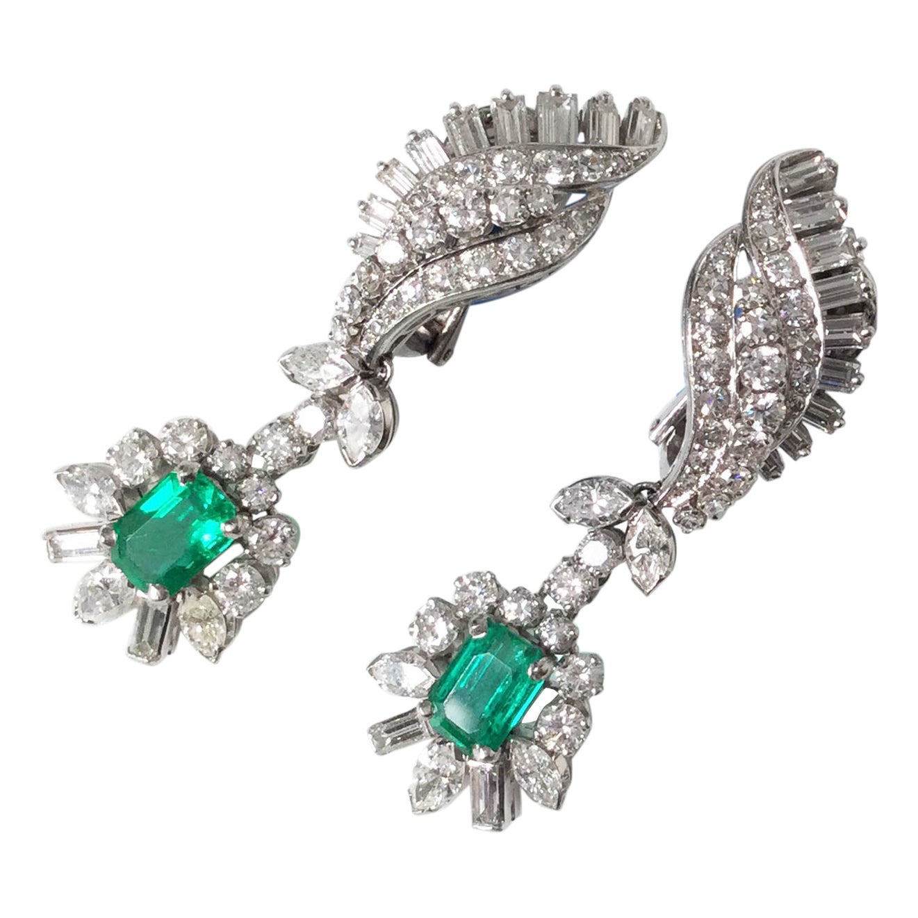 Vintage Natural Columbian Emerald and Diamond 18k White Gold Earrings For Sale