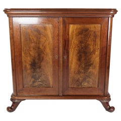 Cabinet of Mahogany on Feet, in Great Antique Condition from 1890