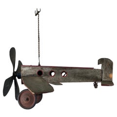 Arte popular de los años 30, Avión / Abanico de madera y metal