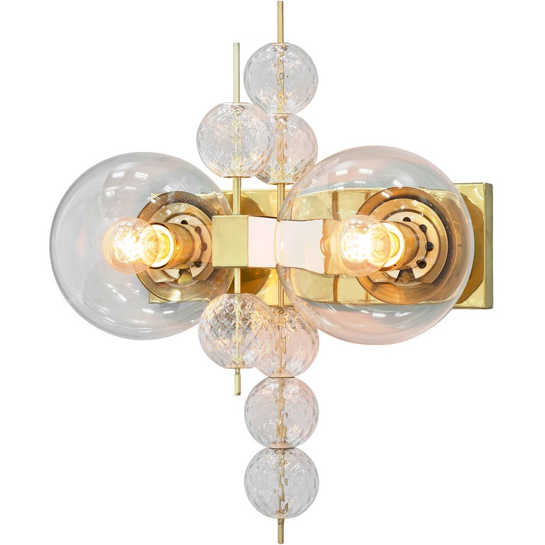 Wall Light in Brass and Glass For Sale