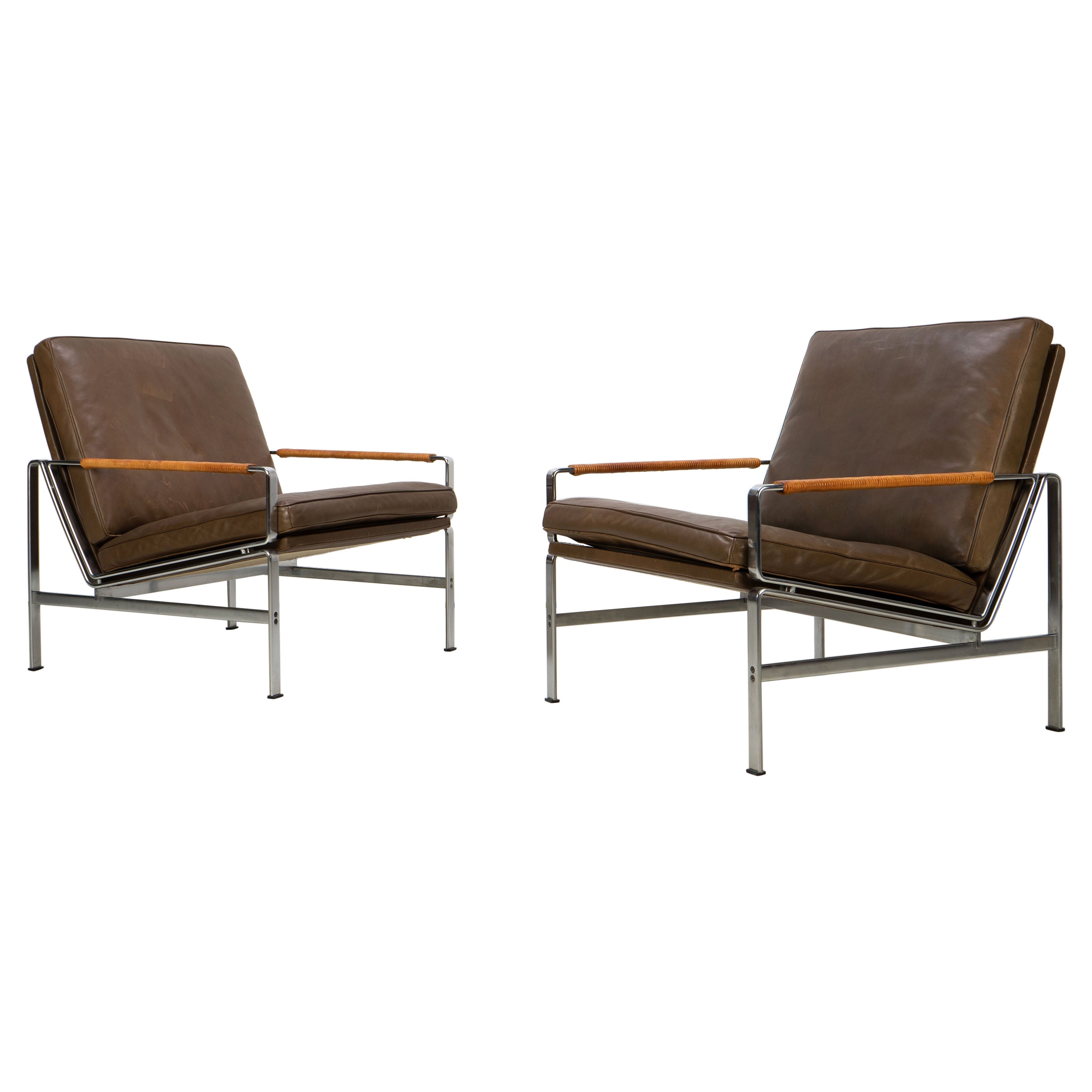 Mid-Century Lounge Chairs FK 6720 by Fabricius & Kastholm Kill Brown Leather For Sale