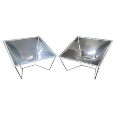 Mid-Century Modern Pair of Contour Acrylic Lounge Chairs by David Colwell, 1960s