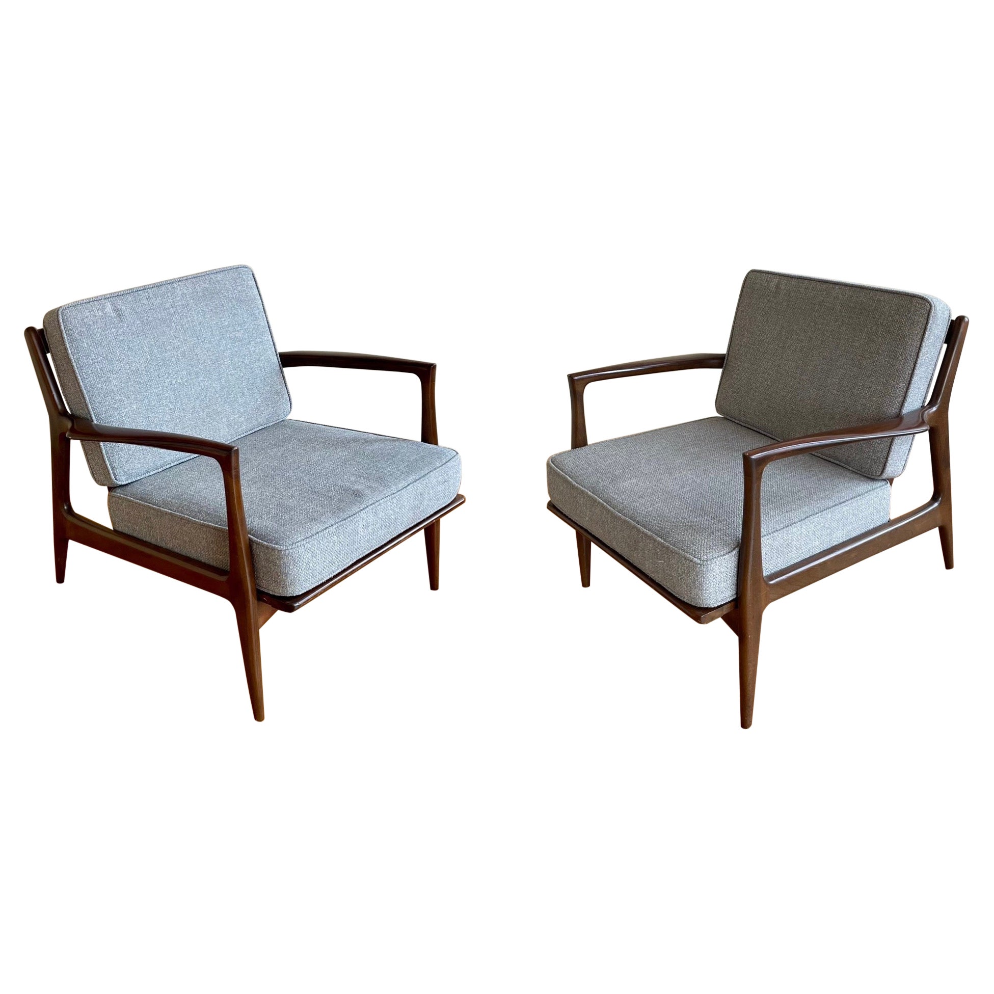 Pair of Danish Modern Lounge Chairs by Ib Kofod-Larsen for Selig