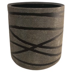 Vaso americano post-bellico Di Pasquale grigio a trama geometrica