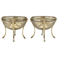 Neoclassical Revival Antique Gilt Sterling Silver Pair of Dishes, London, 1880