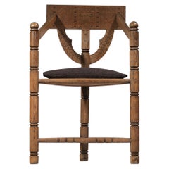 Scandinavian Tripod Chair Carved in Solid Oak E163