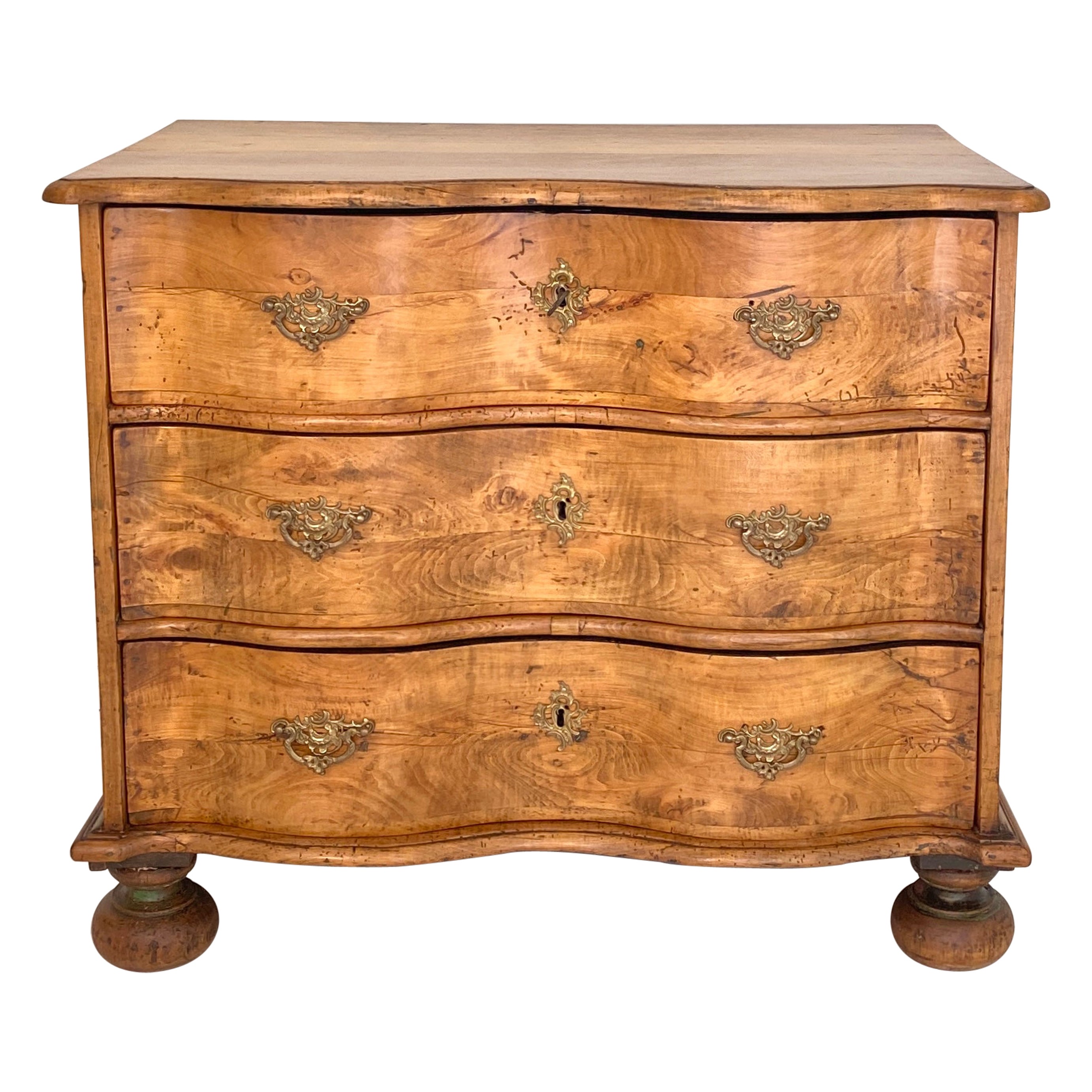 Early 18th Century German Baroque Commode in Cherrywood, around 1730