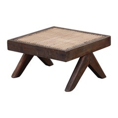 Niedriger Schilfrohrhocker von Pierre Jeanneret, Authentischer Mid-Century Modern PJ-SI-29-E